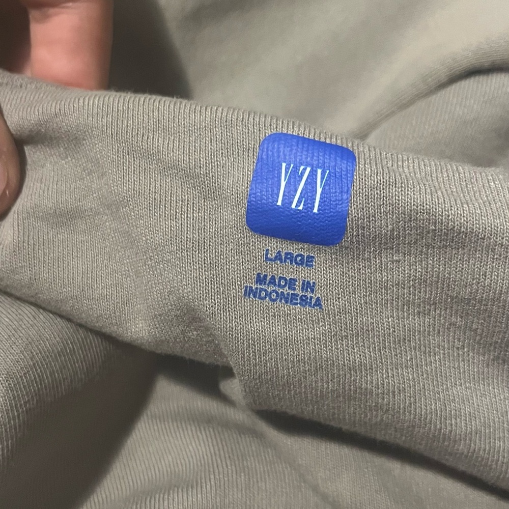 Yeezy X Gap unreleased kanye west grey zip up
